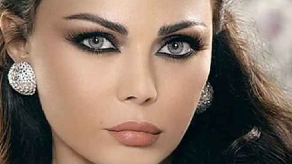 بإطلالة صيفية.. هيفاء وهبي تضج أنوثة شاهدوا كيف بدت