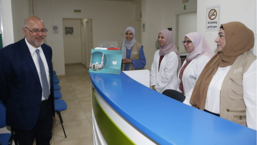 الأبيض اختتم جولته في المنية الضنية وتابع الموضوع الوبائي : المياه نظيفة ولكننا نفحص المزيد من العينات
