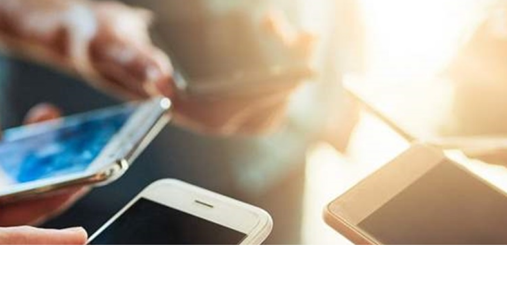 عن استخدام الهواتف: تسريبات تفضح المستور.. هذا ما يحصل في كل لحظة 