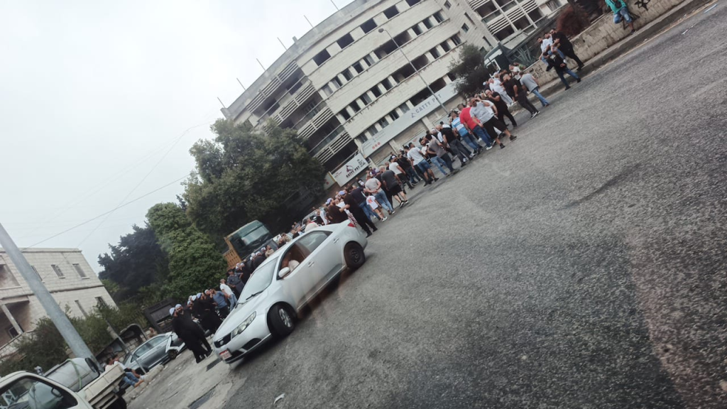 لهذا السبب.. المشايخ في عاليه اقفلوا خط الشام.. 