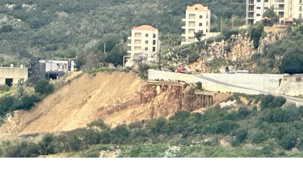 فريد البستاتي يحذر من انهيار جسر  الجاهلية سرجبال الرئيسي في الشوف.