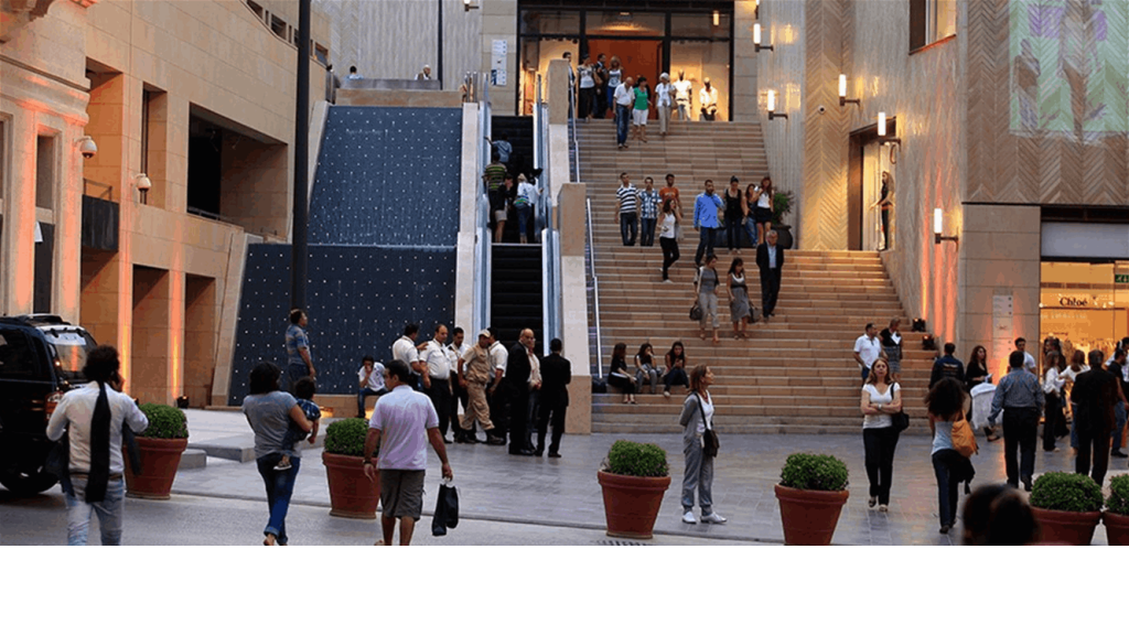 علامات تجارية ورجال أعمال عادوا إلى بيروت.. أسواقها تنتعش وخطط واعدة