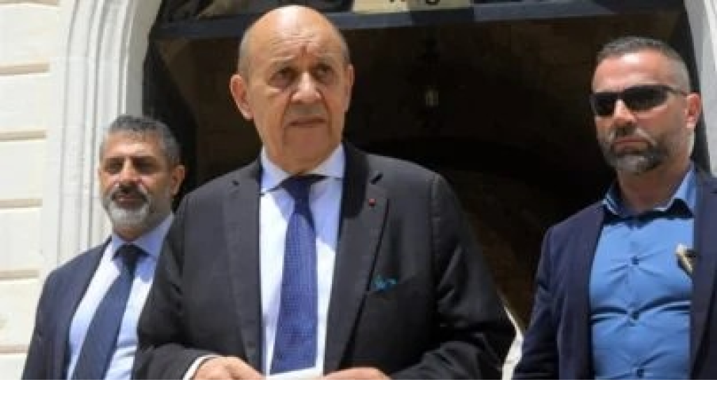 لودريان في بيروت قبل نهاية الشهر الجاري: ... هل من حلول جاهزة!؟
