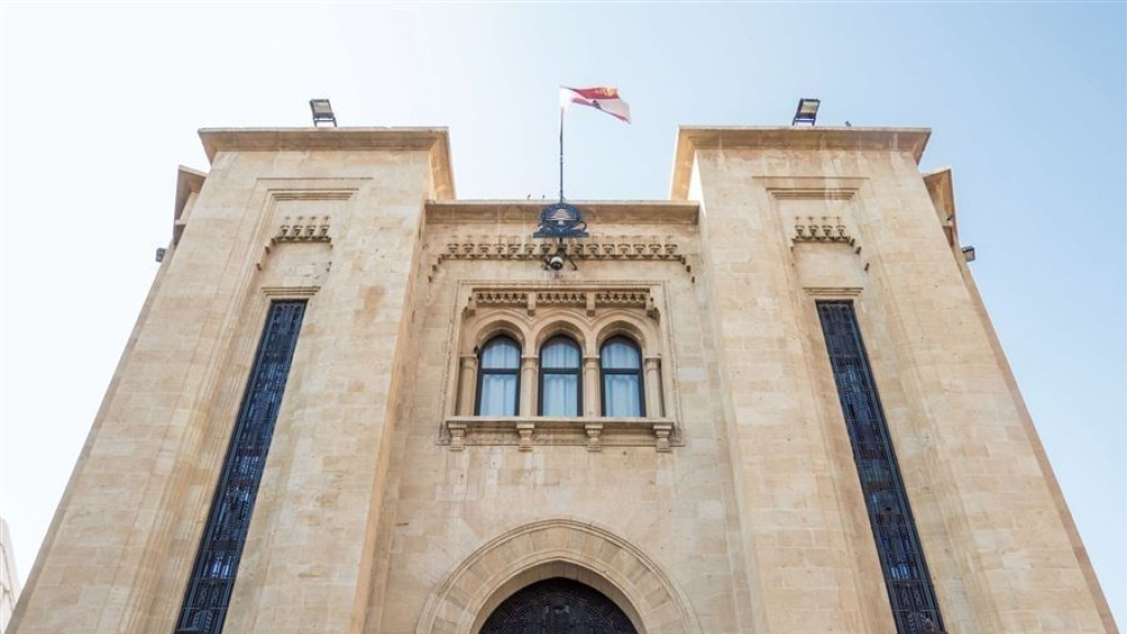 نائب يعوّل على الجهود الدبلوماسية... ويُسجل للحكومة هذا الأمر!