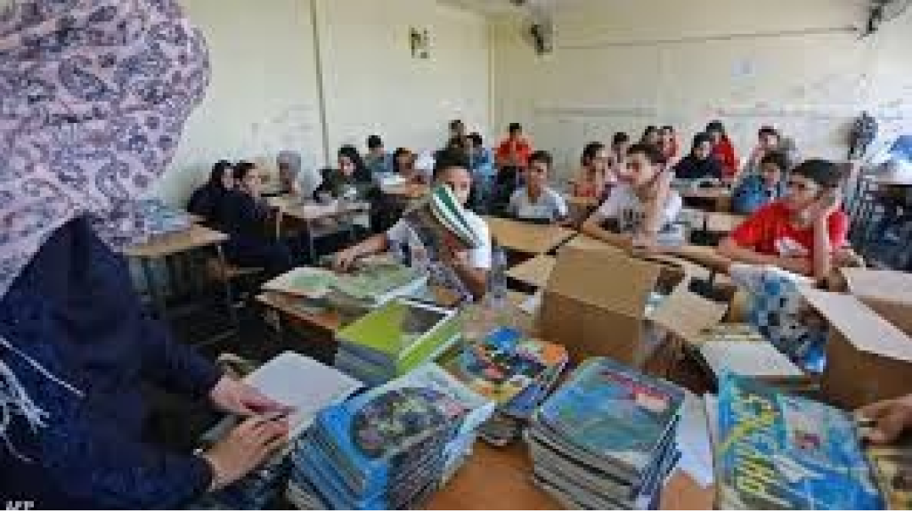 بين موقفين.. طلاب لبنان يواجهون 