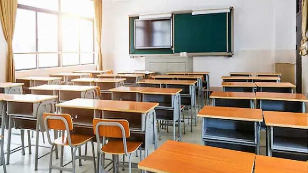 متعاقدو الأساسي يطالبون ببدل إنتاجية للأساتذة المستعان بهم