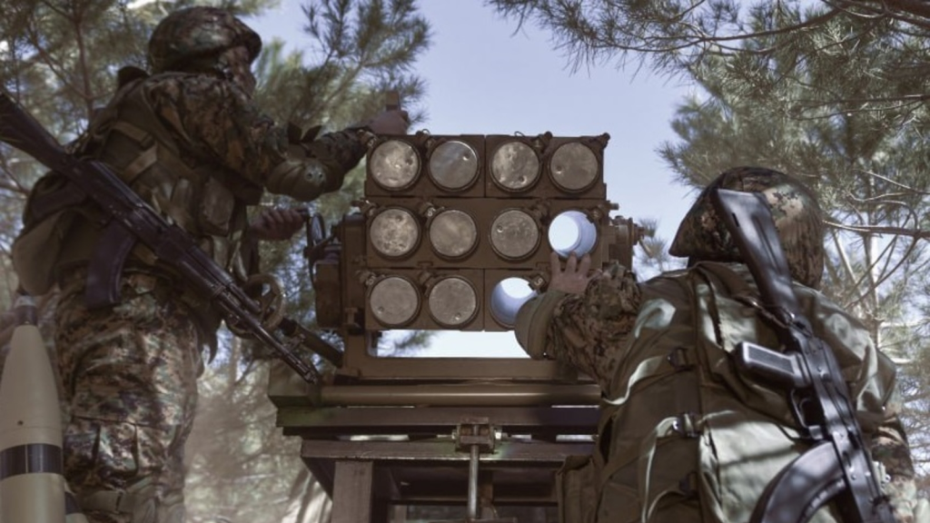 بالفيديو.. استهداف ضواحي “تل أبيب” بالمسيرات الانقضاضية