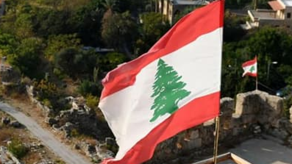 الفتنة تلوح في أفق لبنان... وتحذير من 