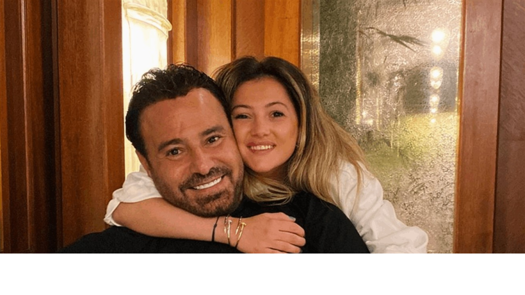 تعرّضت لقصف إسرائيليّ عدّة مرّات.. إبنة عاصي الحلاني تنشر صورة لبلدتها برفقة شقيقها