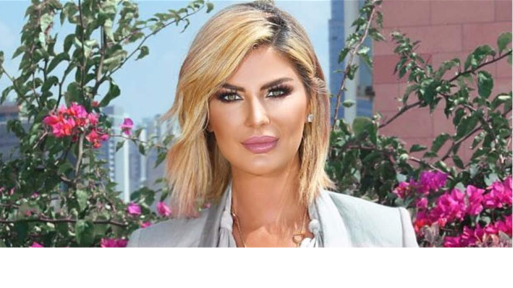 ملكة جمال لبنان السابقة برفقة ابنتها والأخيرة أصبحت نسخة عن والدتها (صورة)