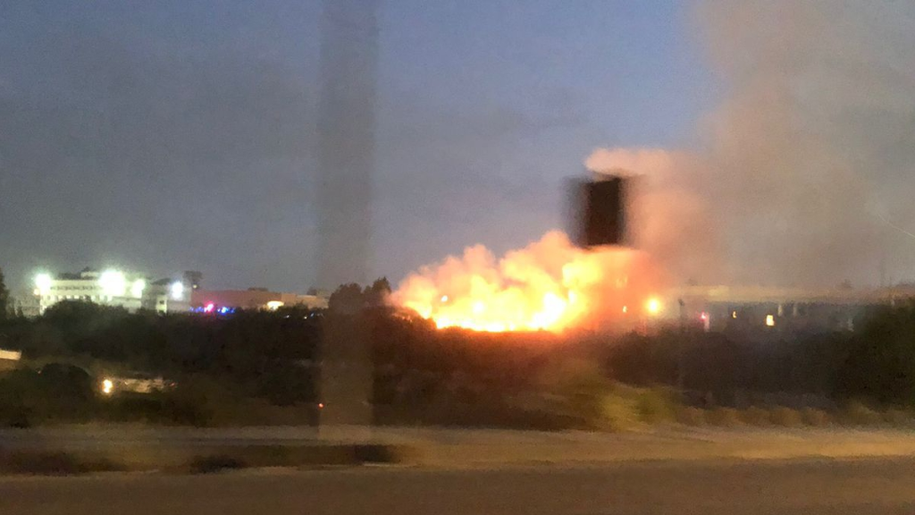 بالفيديو.. لحظة سقوط صواريخ على إصبع الجليل 