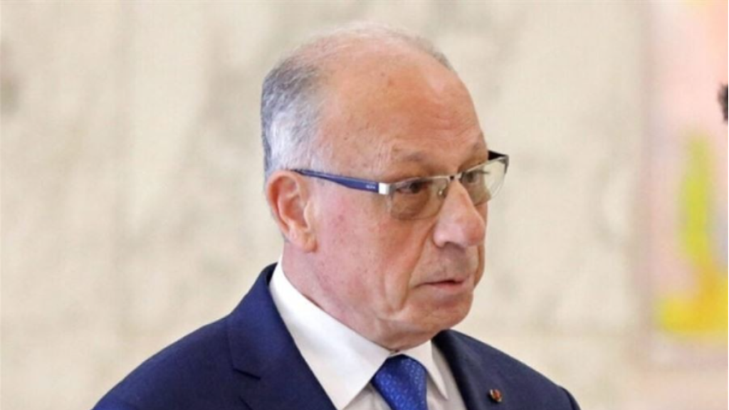 بعد أشهر من تعيينه... سليم يوقع مرسوم رئيس الأركان