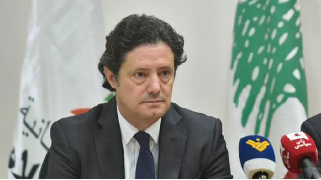 بعد تعرّضهم للاعتداء.. وزير الإعلام يتصل ويتضامن مع فريق الـ 