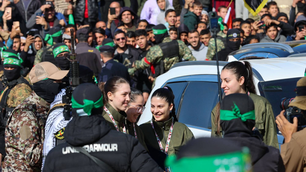 «تعنت ومفاجأة وانفراجة»... كيف أُنقذت هدنة غزة من الانهيار؟