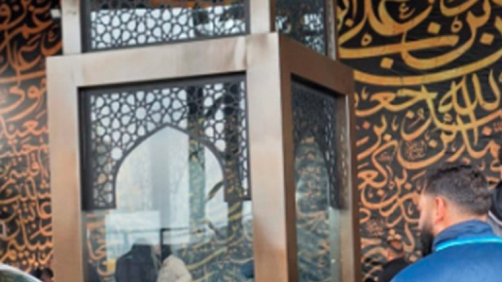 أين كان جثمان السيد؟