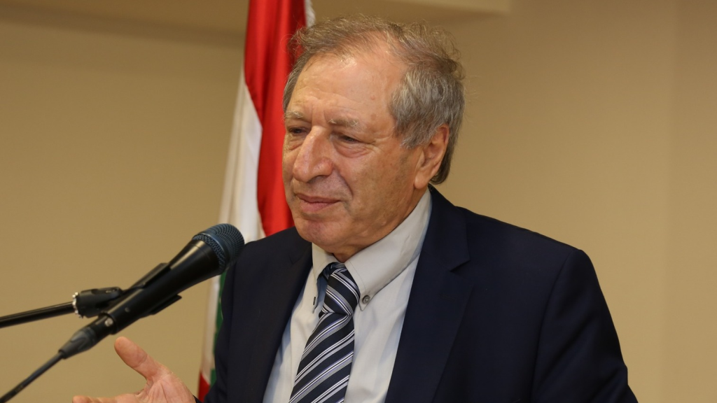 عبد الهادي محفوظ طلب لكن الرئيس لم يحدد.. 