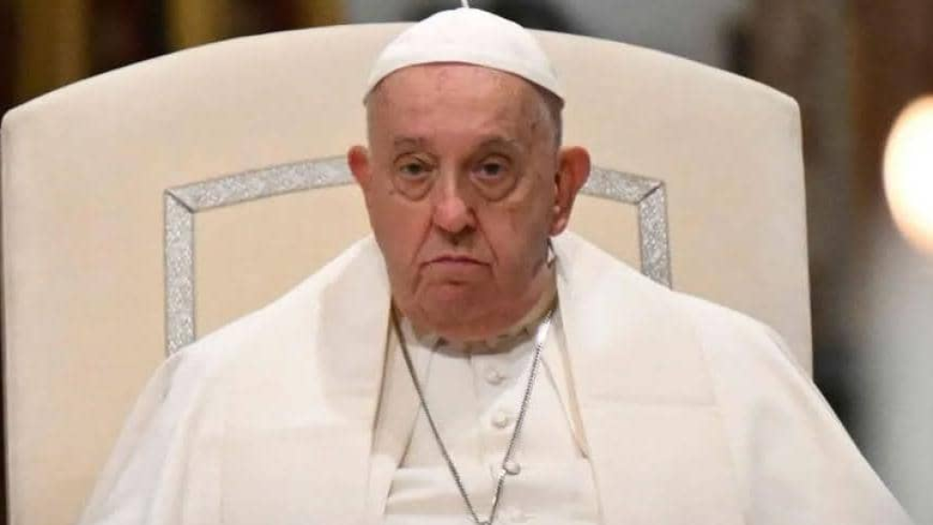  الوضع الصحي لـ البابا فرنسيس.. ماجديده؟ 
