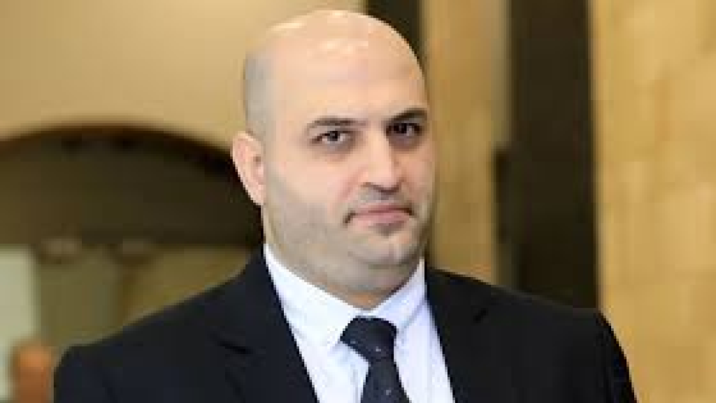 وزير الصحة يطّلع على تفاصيل مشاريع متعلّقة بمستشفيات حكومية