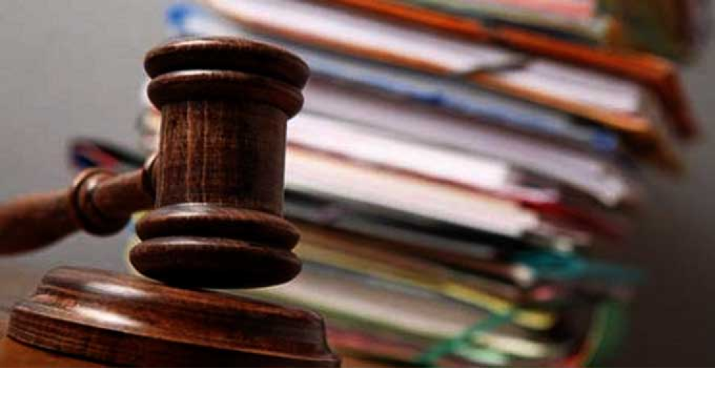 قرار قضائي بمنع وزير سابق من السفر