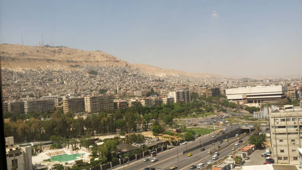 إيران تدعو لاحترام حقوق الأقليات في سوريا