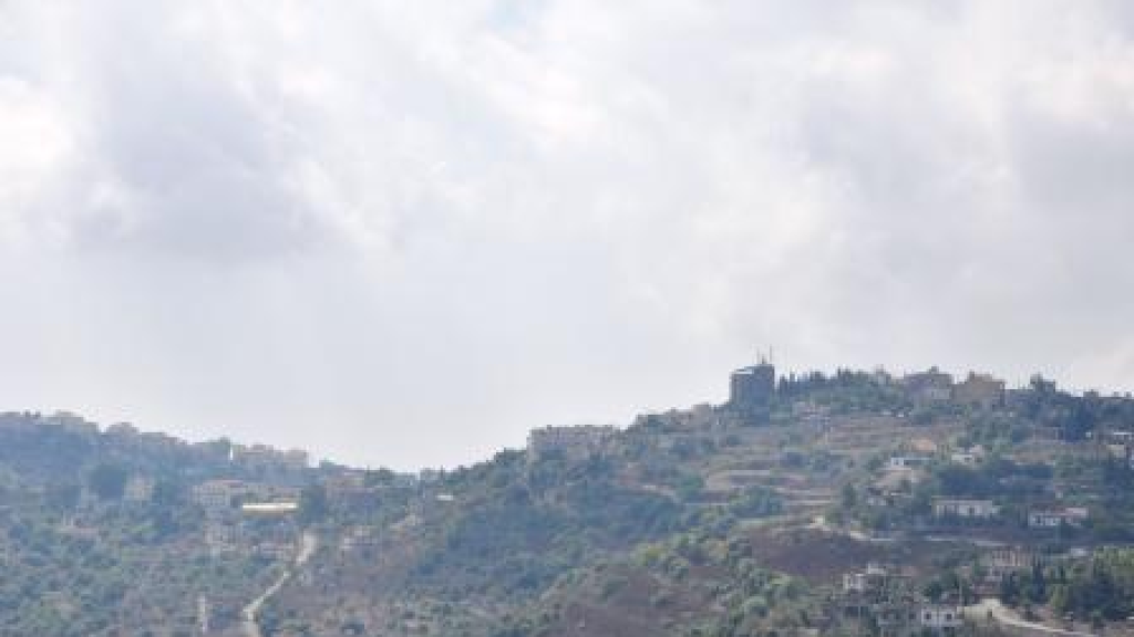 غارة في حولة فجر الجمعة