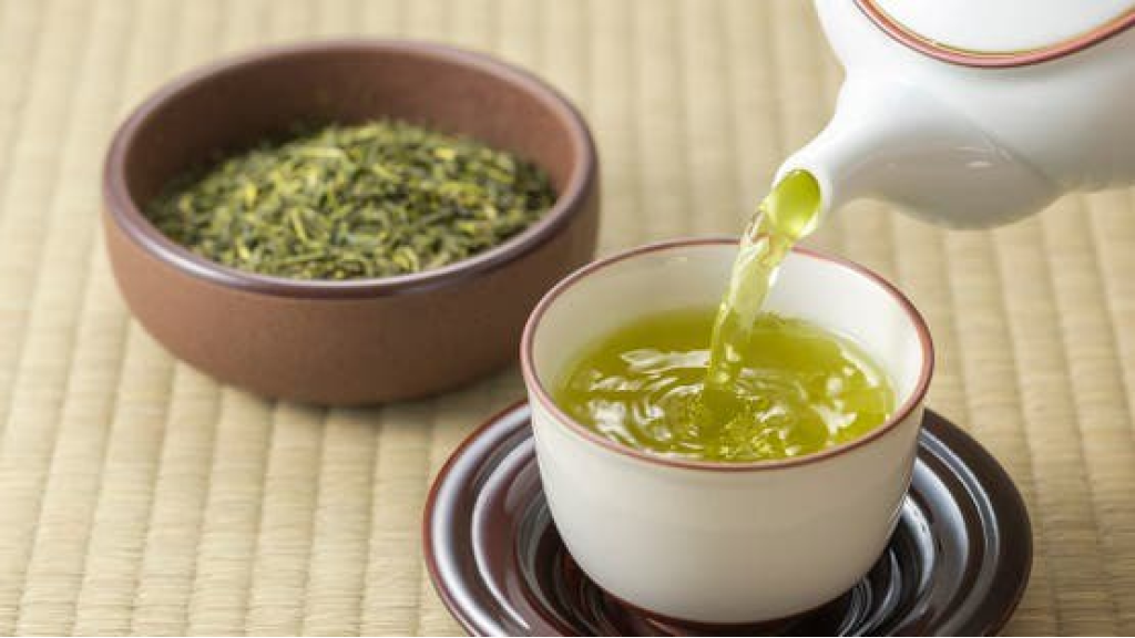 إذا أردت نوماً عميقاً ومتواصلاً.. أضف 7 توابل شهيرة للشاي الأخضر