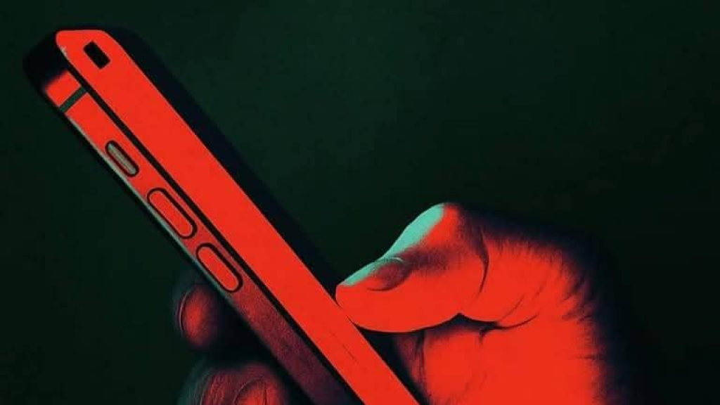 يقوم الذكاء الاصطناعي من مايكروسوفت بتصوير كل ما تفعله سرًا، حتى صورك ورسائلك الخاصة