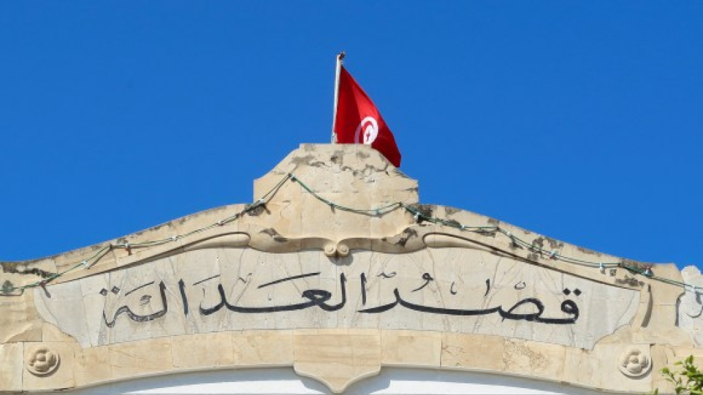 تونس تسجن رئيس الوزراء السابق العريض 34 عاما بتهمة تسهيل سفر جهاديين لسوريا