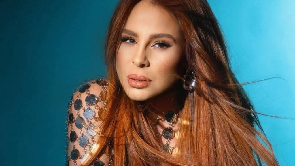 كارول سماحة والحزن المؤجل إلتزاماً بالعقود والمسؤوليات الفنية في مسرحية