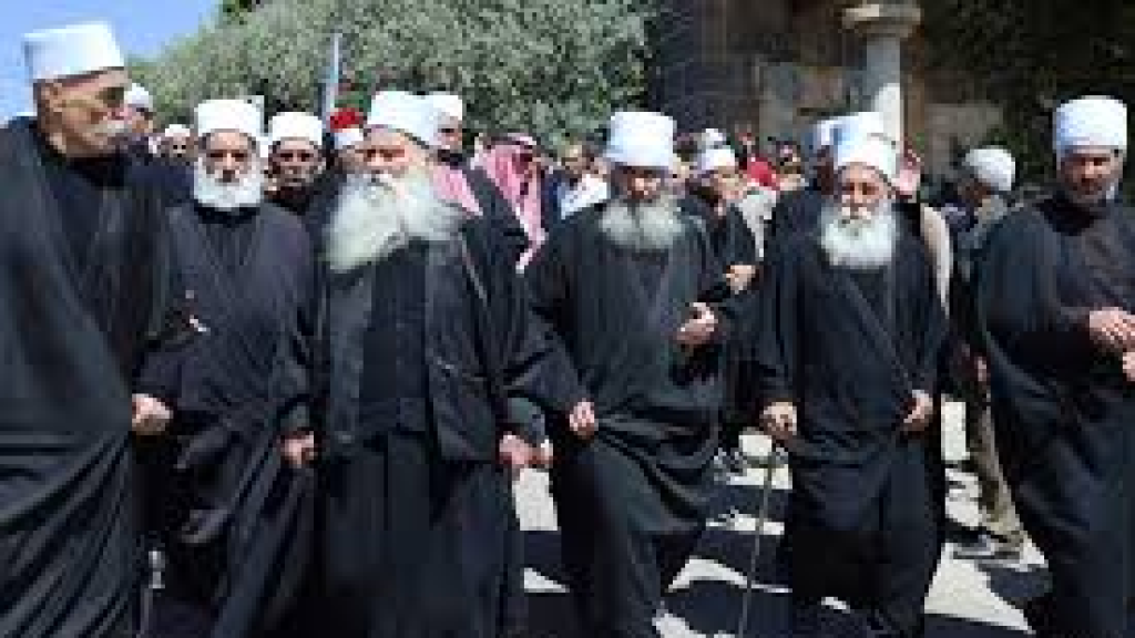 دروز سوريا: الاندماج في النظام.. أم الحماية الإسرائيلية؟
