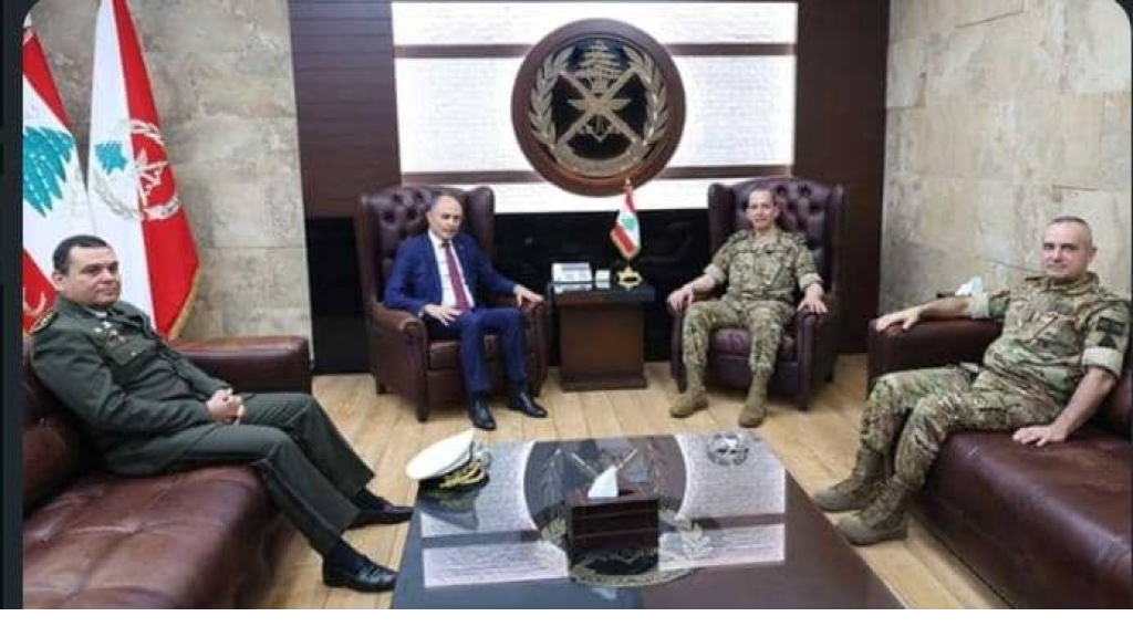 قائد الجيش استقبل السفيرين التونسي والباكستاني