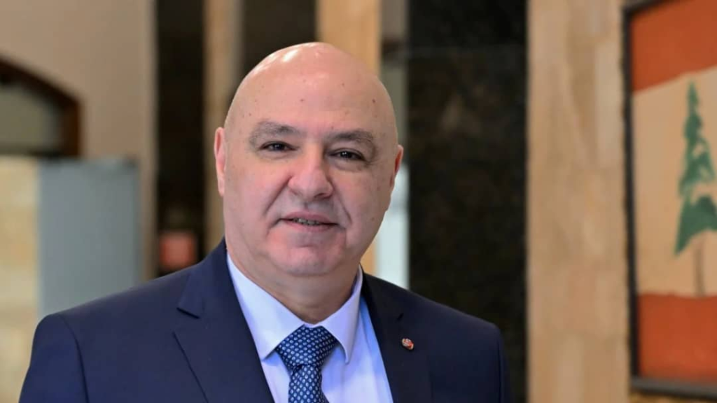 عون هنأ بانتخاب البابا الجديد: ندعو الله ان يوفقه في مساعيه