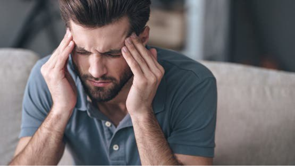 7 علامات تحذيرية من ارتفاع ضغط الدم.. منها الصداع صباحا