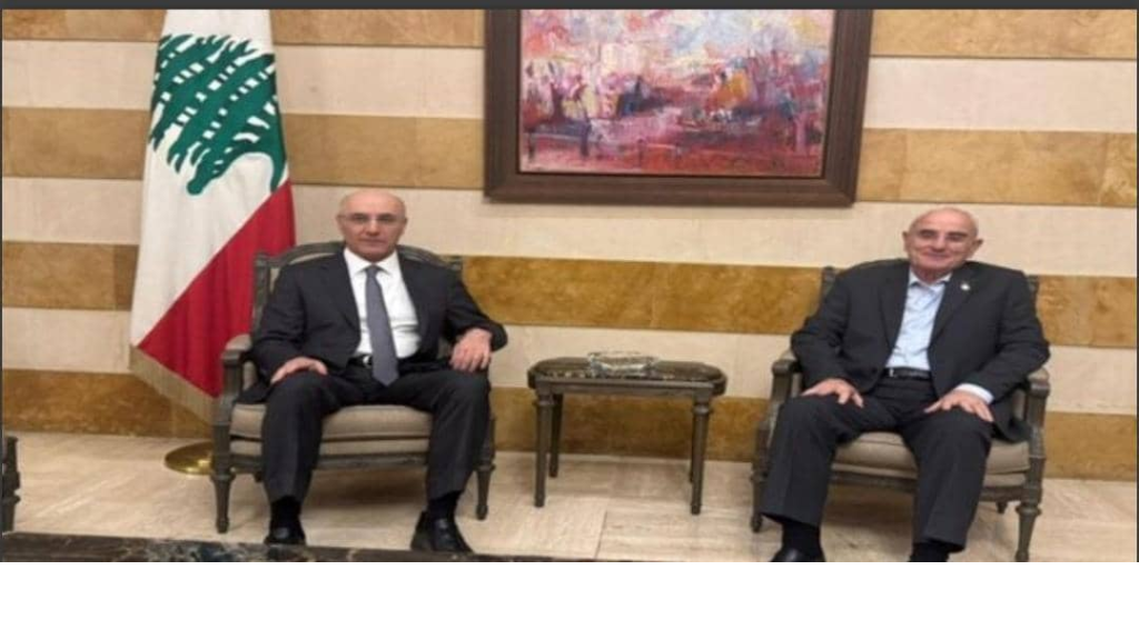 منسى والحجار يتفقّدان غرفة العمليات الإنتخابية: الجيش سيقمع مخالفات أقلام الإقتراع