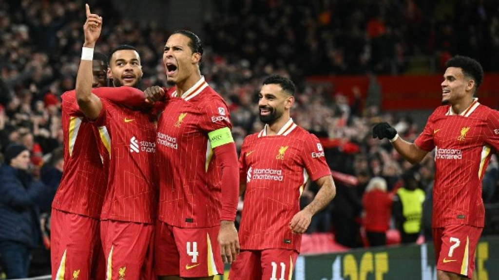 محمد صلاح يقود تشكيل ليفربول أمام أرسنال في الدوري الإنجليزي