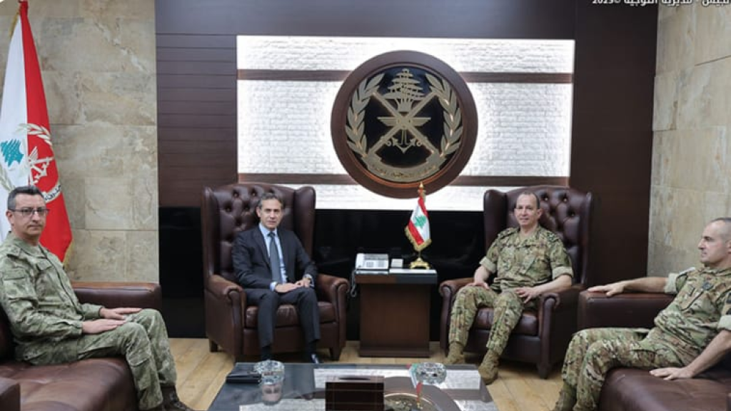 استقبالات العماد قائد الجيش