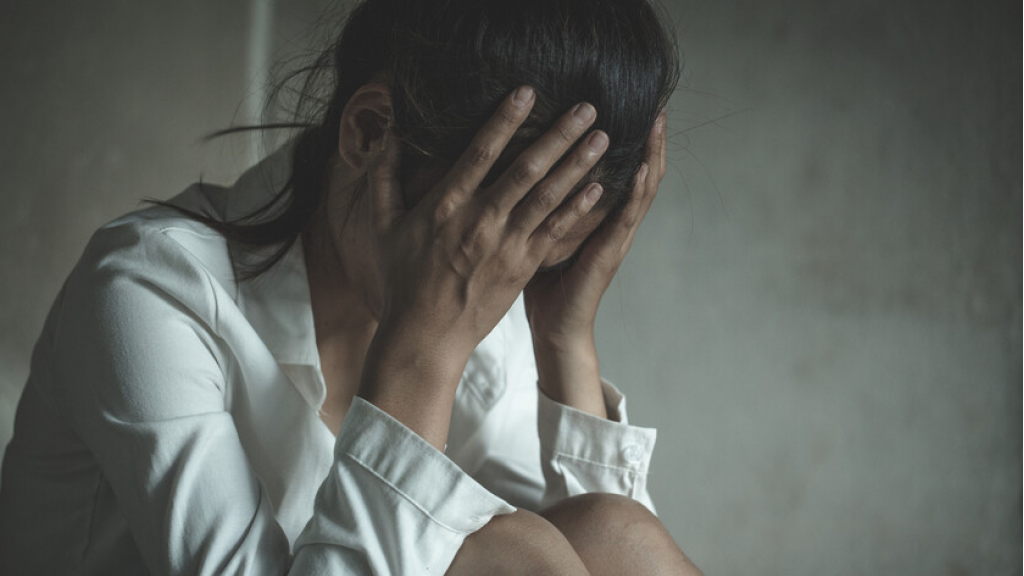 مشاهد مرعبة.. العثور على شقيقتين مقيدتين في 