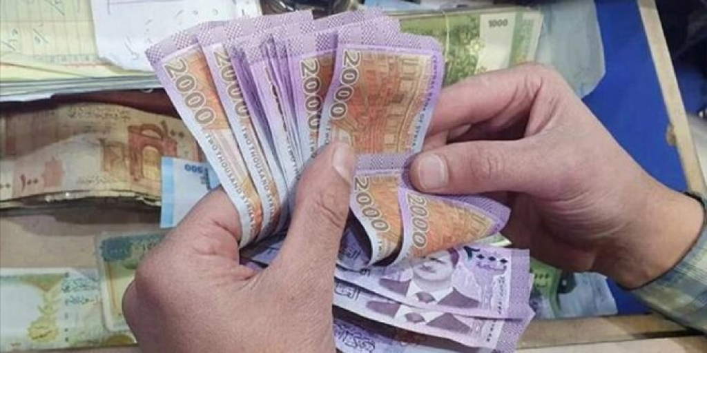 بعد إعلان رفع العقوبات الأميركية.. هبوط حاد للدولار أمام الليرة السورية