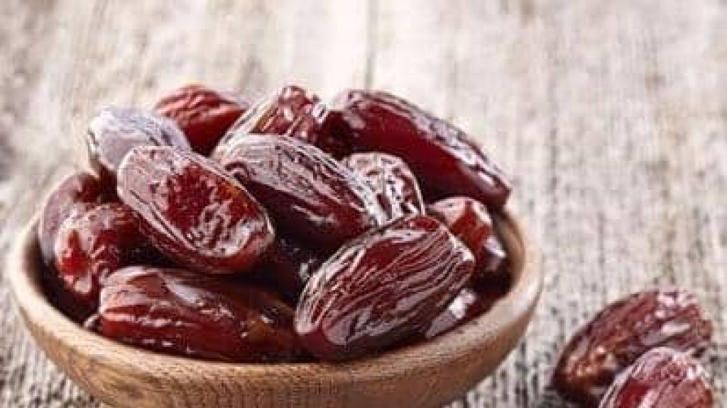 هل البلح يرفع السكر؟ وهل هو آمن لمرضى السكري