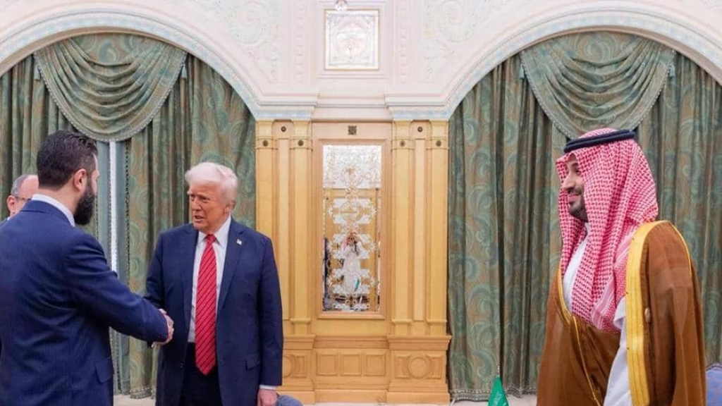 ترامب يغادر الرياض متوجّهاً إلى الدوحة