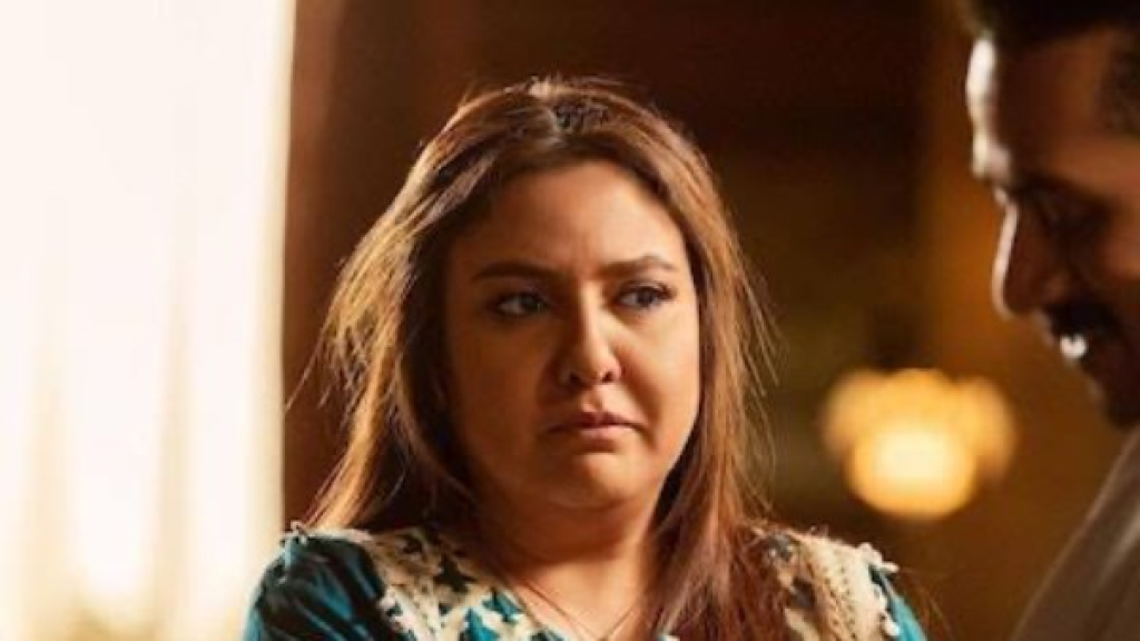 «قلب ماما».. مي كساب تُشارك جمهورها موهبة ابنتها في تصميمات الذكاء الاصطناعي