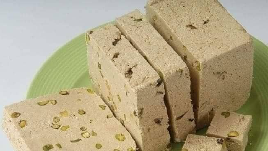 أرخص وبنفس طعم الجاهزة .. اعرفي طريقة عمل الحلاوة الطحينية