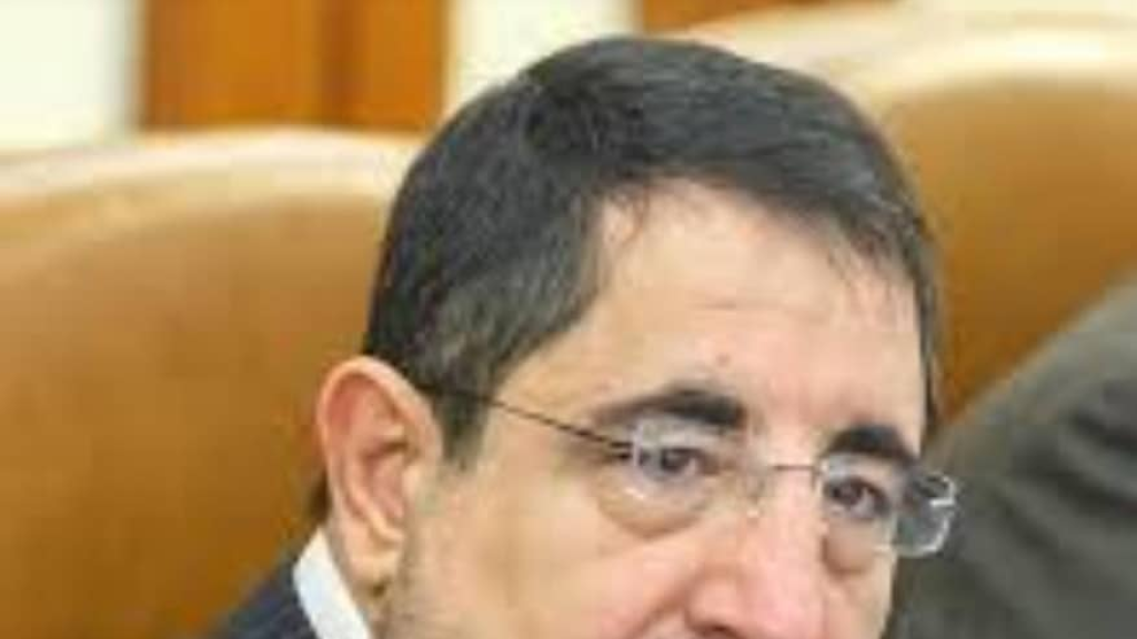 النائب الحاج حسن.. لا أعداء بل منافسة.. 