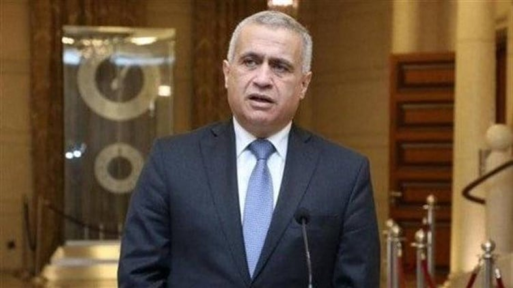 نائبٌ يهاجم 