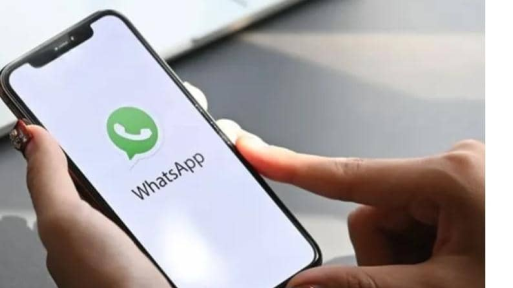 “واتساب” يوسّع ميزة الدردشة الصوتية لتشمل جميع المجموعات