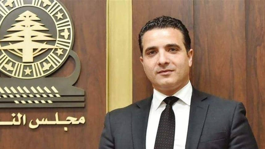 محاضرات مشبوهة... ومطر يطالب بتوضيح من وزيرة التربية