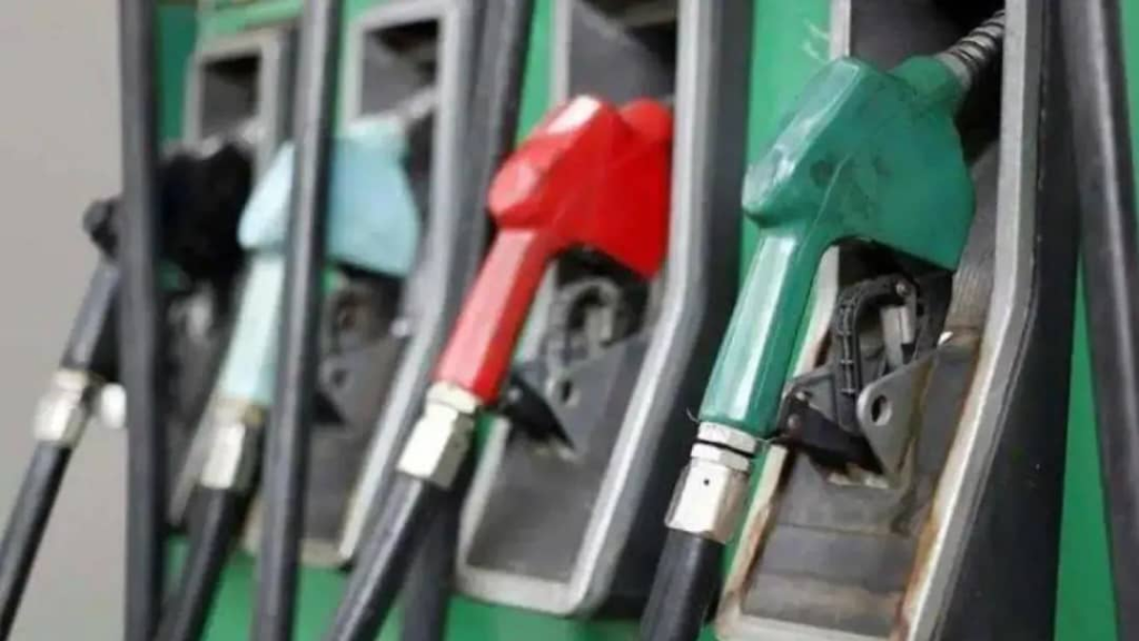 انخفاض كبير في سعر الغاز …ماذا عن البنزين والمازوت؟