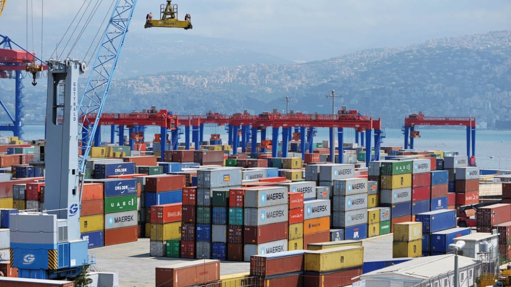 ملف فساد داخل مرفأ بيروت.. وأمن الدولة يتحرّك!