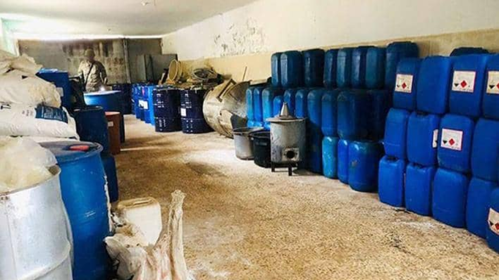 معلومات أمنية رسمية لـ«الأنباء»: القضاء على غالبية مصانع المخدرات الحدودية مع سورية