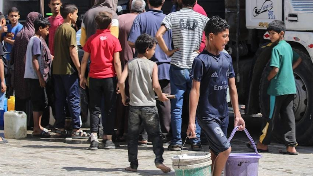 الحر قادم … نازحو غزة يترقبون صيفاً بلا كهرباء